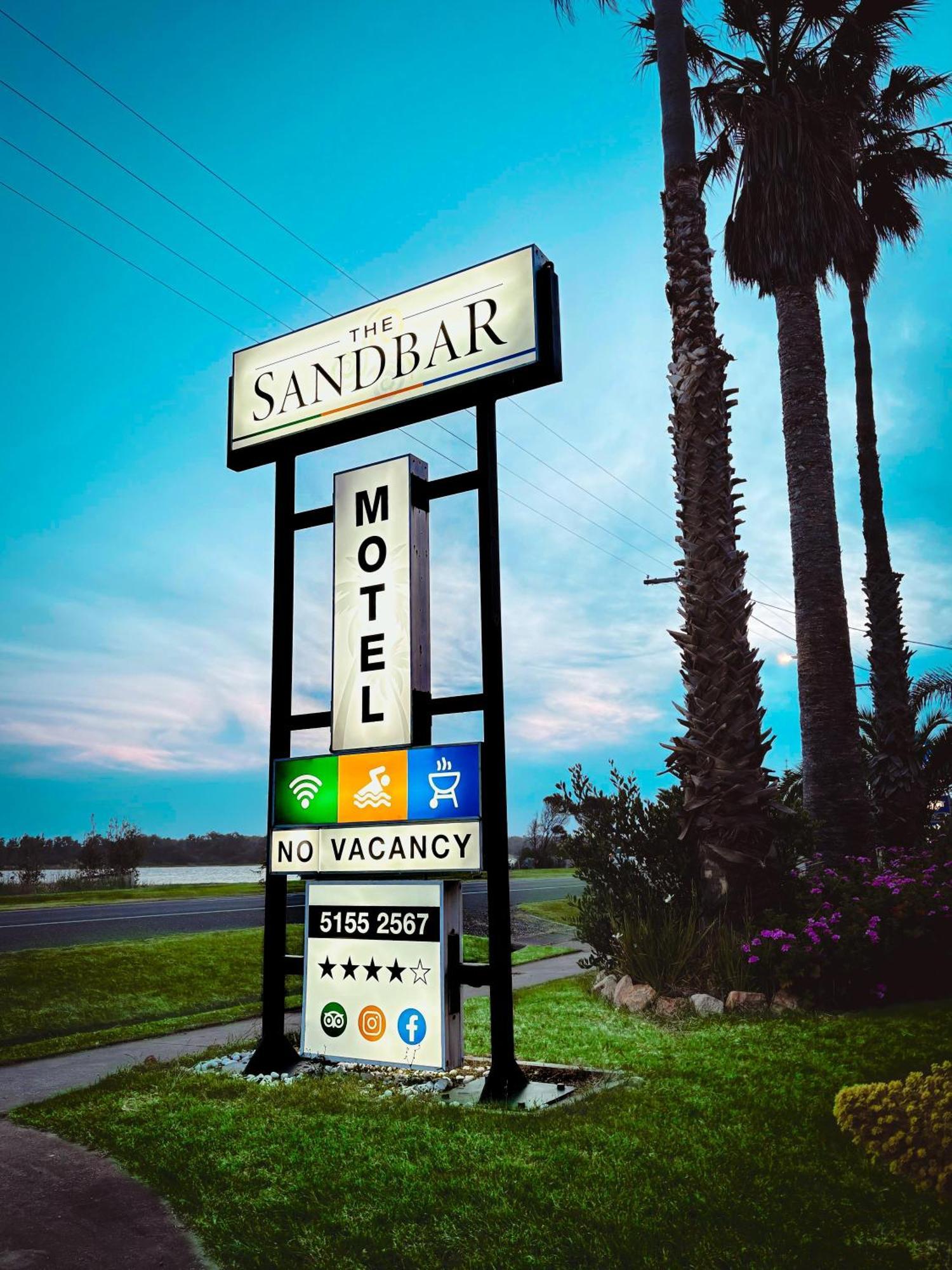 Sandbar Motel Lakes Entrance Eksteriør bilde
