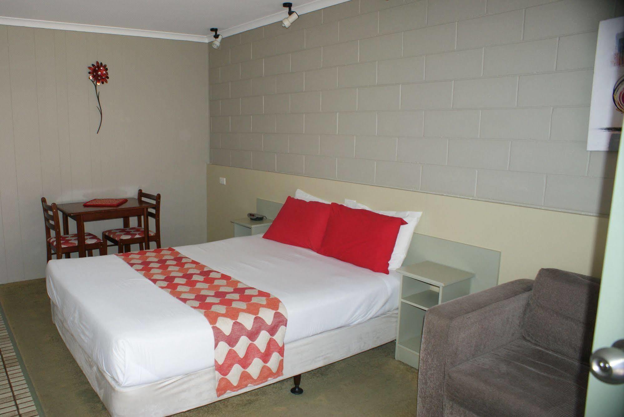 Sandbar Motel Lakes Entrance Eksteriør bilde
